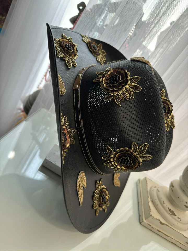 Sombrero único Tamara New York Foto 2 de 4