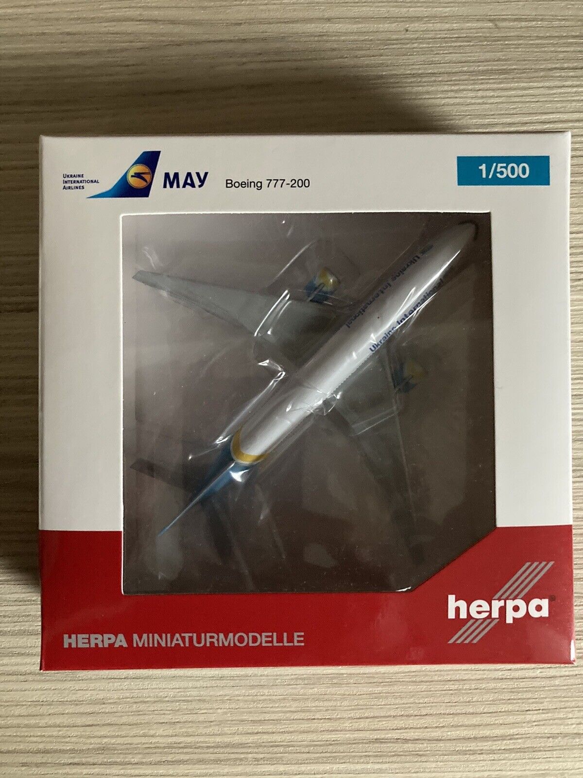 Herpa Wings 1:500  Boeing 777-200  Ukraine International  🇺🇦UR-GOA 531122