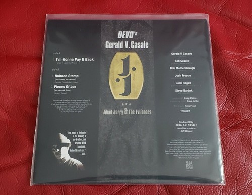 DEVO'S GERALD V. CASALE 45 RPM 7" - I'm Gonna Pay You Back GOLD VINYL LTD 500 - Picture 2 of 4