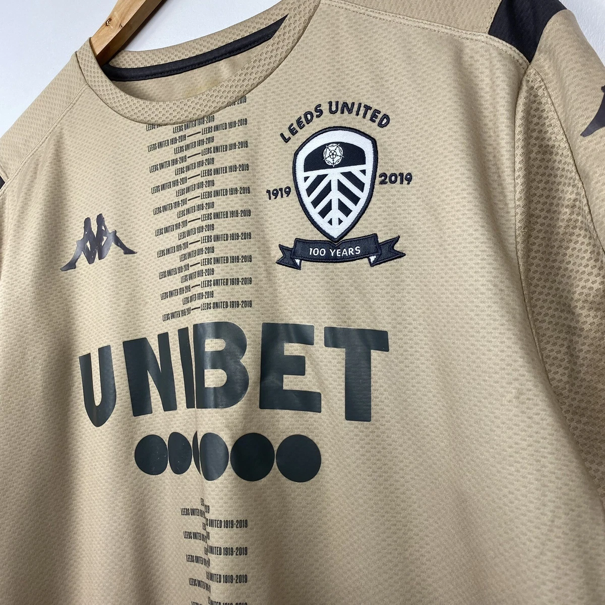 Leeds 100 hotsell year kit