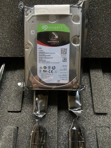 8TB Seagate IronWolf NAS Hard Drive, 3.5", SATA III - 6GB/s, 7200RPM,256MB Cach