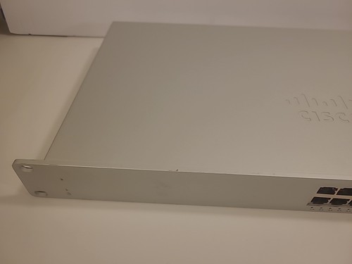 Cisco Meraki MS225-24 24 Port Rack Mountable Ethernet Switch B - Picture 4 of 7