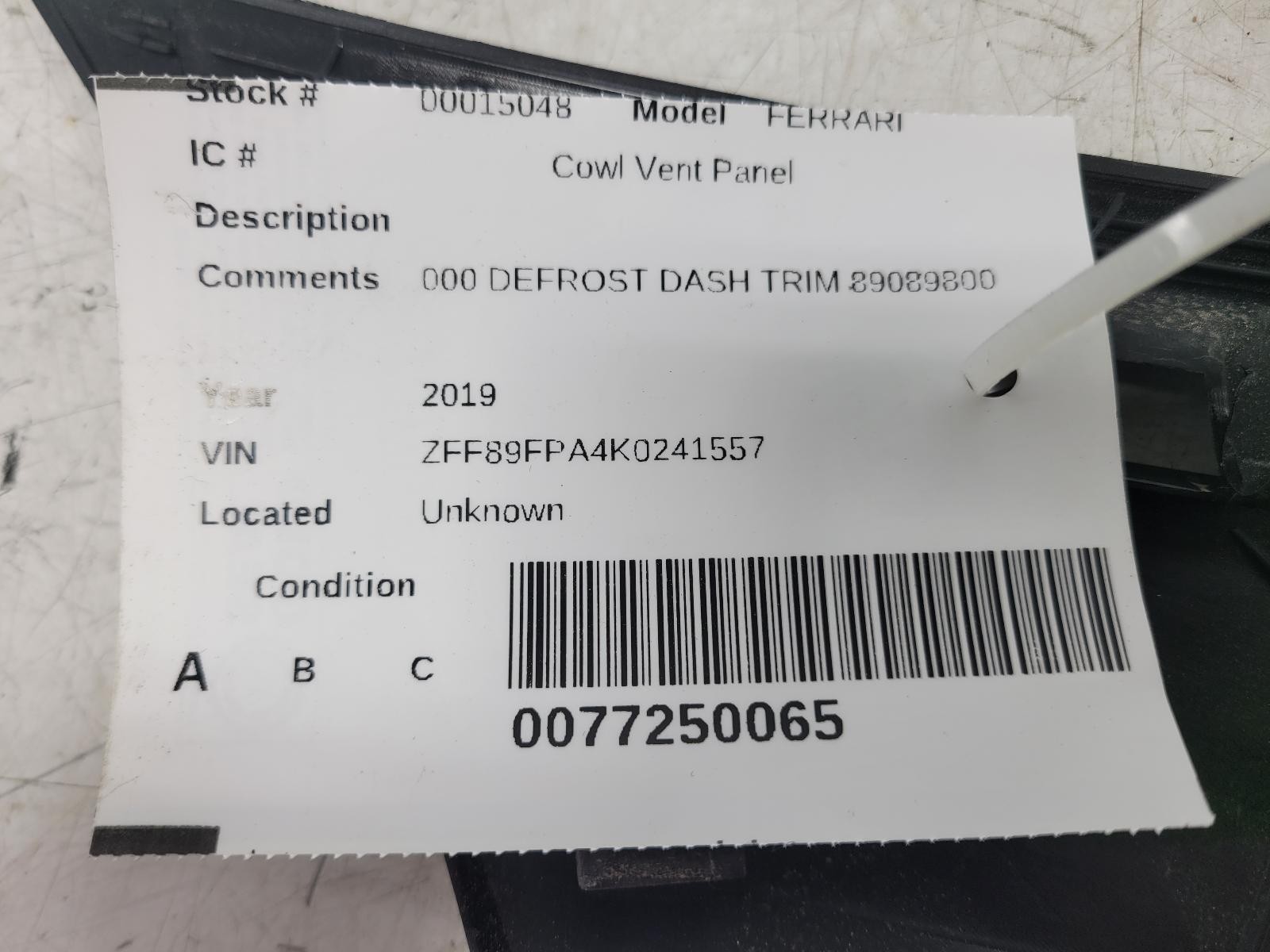 2017-2019 Ferrari Portofino OEM Defrost Vent Panel 17 18 19 PN#89089800