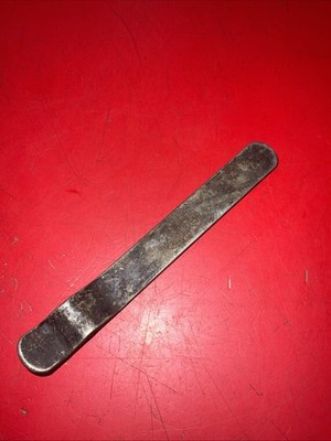 VINTAGE ROYAL ENFIELD MOTORRAD REIFENHEBEL AUS TOOLKIT - PASST ZU ALLEN MODELLEN