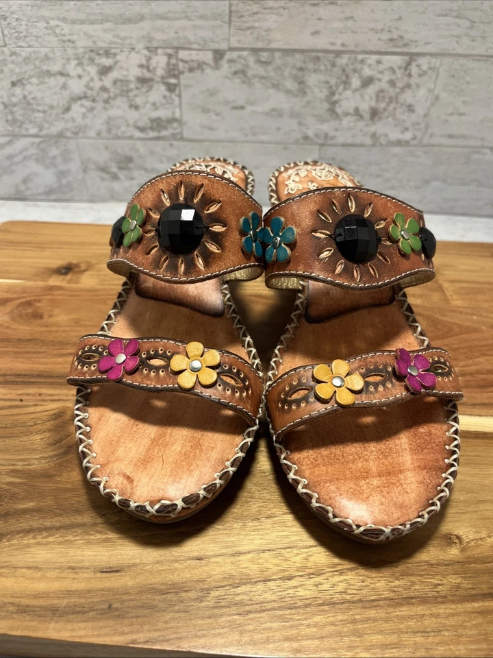 Spring Step VIA CA Sz 37 Brown Leather Floral Slide Kitten Heels Sandals Shoes - Image 2 of 4