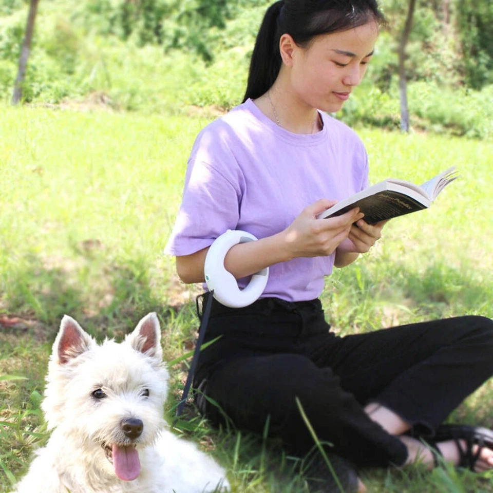 New LED Luminous Light Pet Automatic Retractable Rope Dog Leash - Image 4 of 4