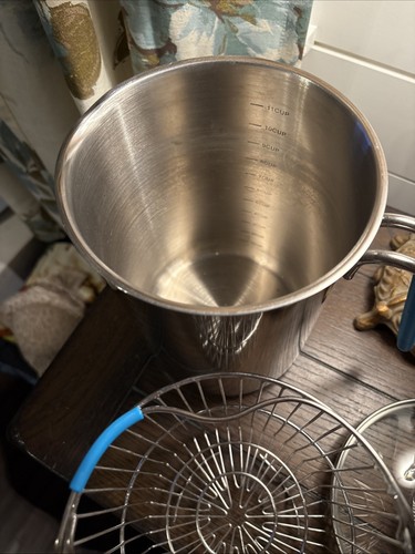 Pentola Kuhn Rikon 4° Bruciatore con Coperchio in Vetro e Cestello Vapore Manico Inox Turchese  - Foto 5 di 7