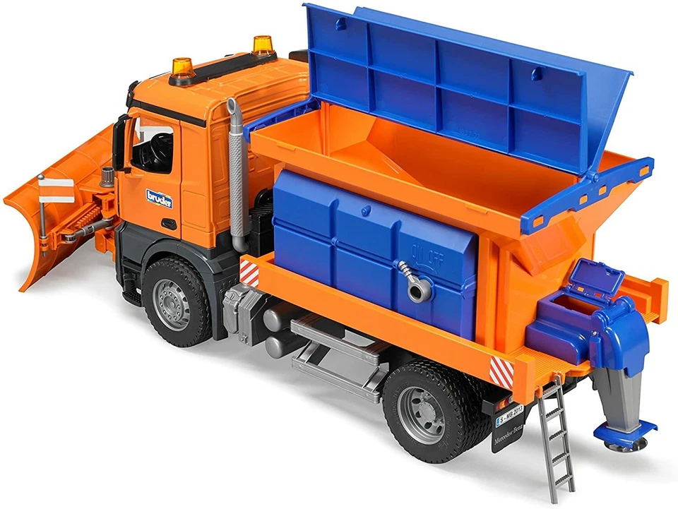 BRUDER 1:16 CAMION MERCEDES MB AROCS SPARGISALE CON PALA SPAZZANEVE    ART 03685 - Immagine 2 di 2