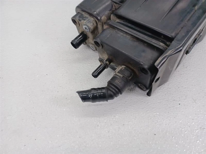 2014 Kia Cadenza Fuel Vapor Canister OEM - Image 3 of 4