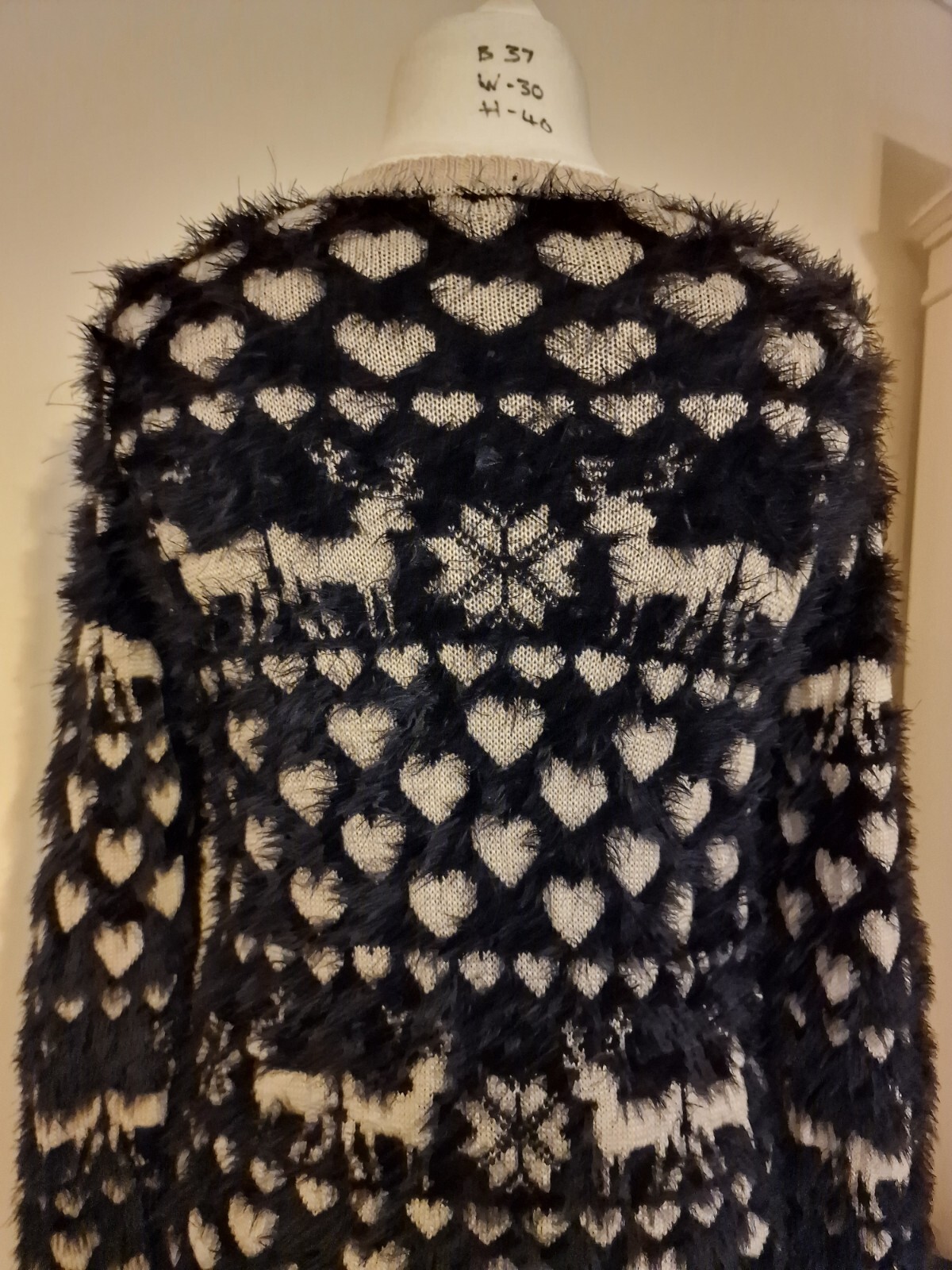 Joe Browns Stunning Winter Warm Black & Cream Fluffy Jumper Size 16 UK