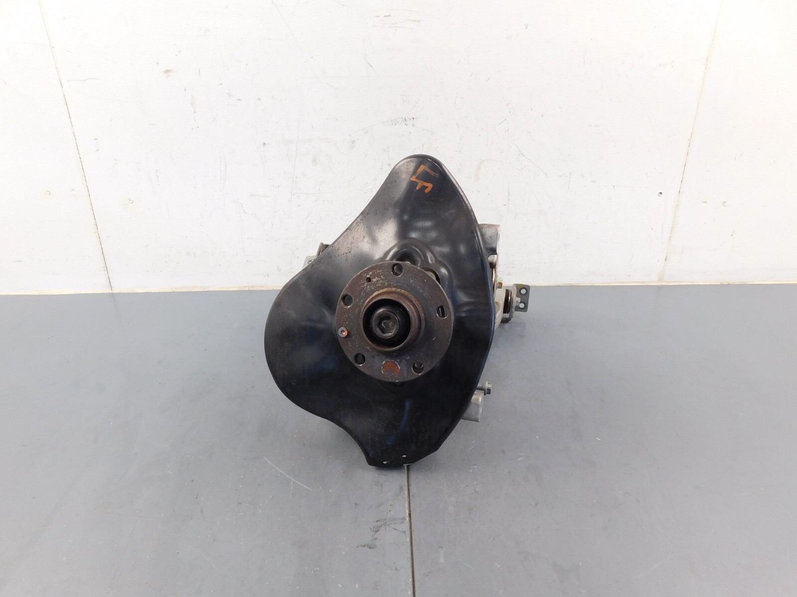 2011 Lamborghini Gallardo LP570-4 Superleggera Left Frt Hub Control Arm #0350 Z3