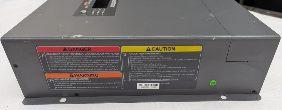 FGA 817-2000 Xantrex Freedom X 2000 BANCO PROBADO USADO INVERSOR SENO PURO 2000W Foto 4 de 4