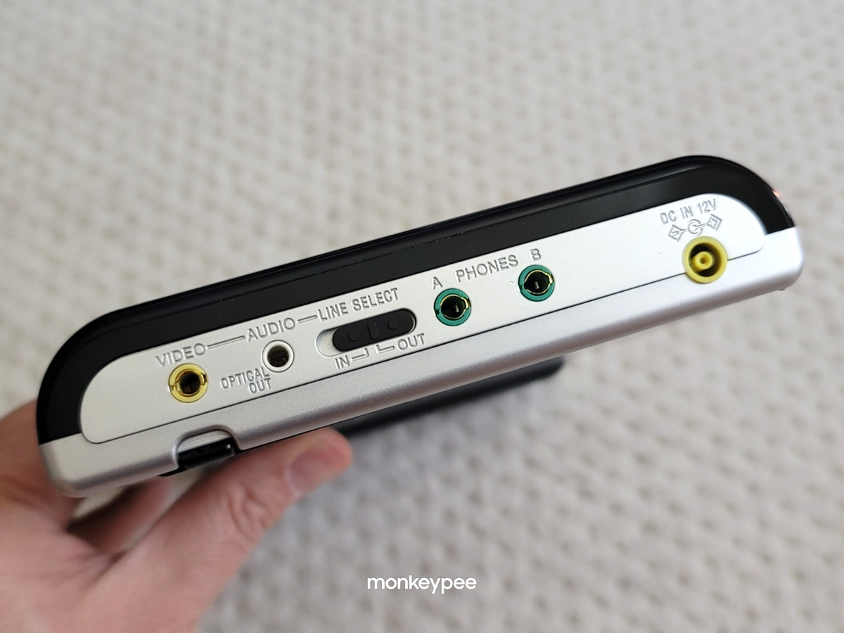 MINT Boxed Sony 7