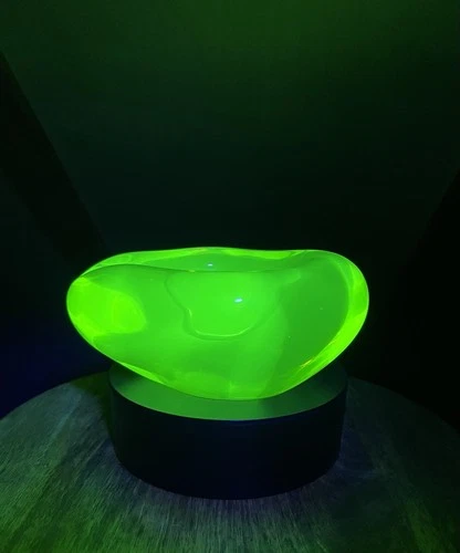 Vintage Murano Glass  Livio Seguso Uranium Glass Ashtray