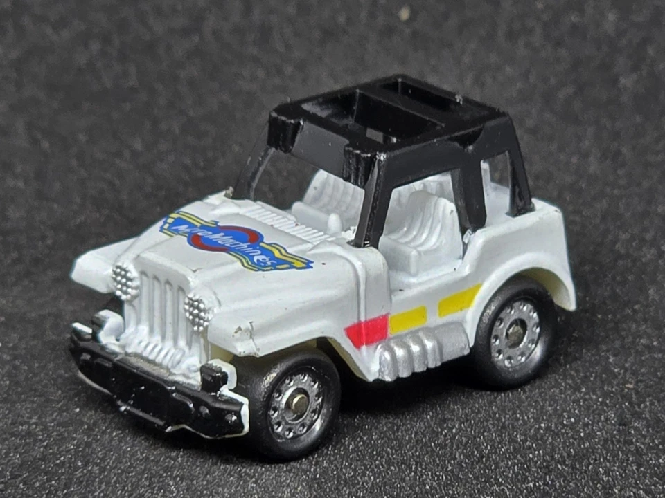 Vintage 1986 Galoob Micro Machines Mail-In Logo White Jeep RARE has small dings - Image 2 of 4