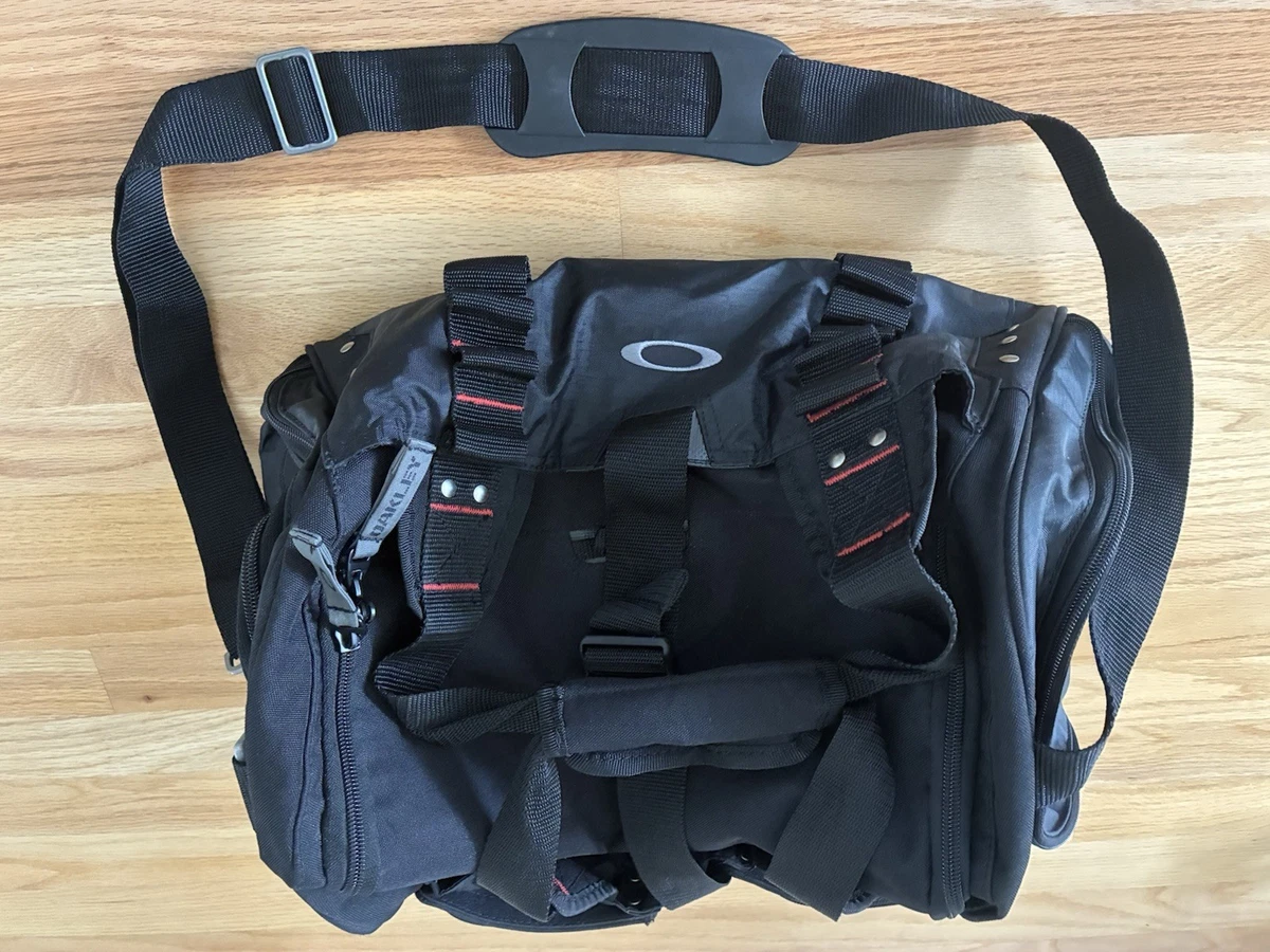 Oakley Black Duffle Bags for Men for sale | eBay