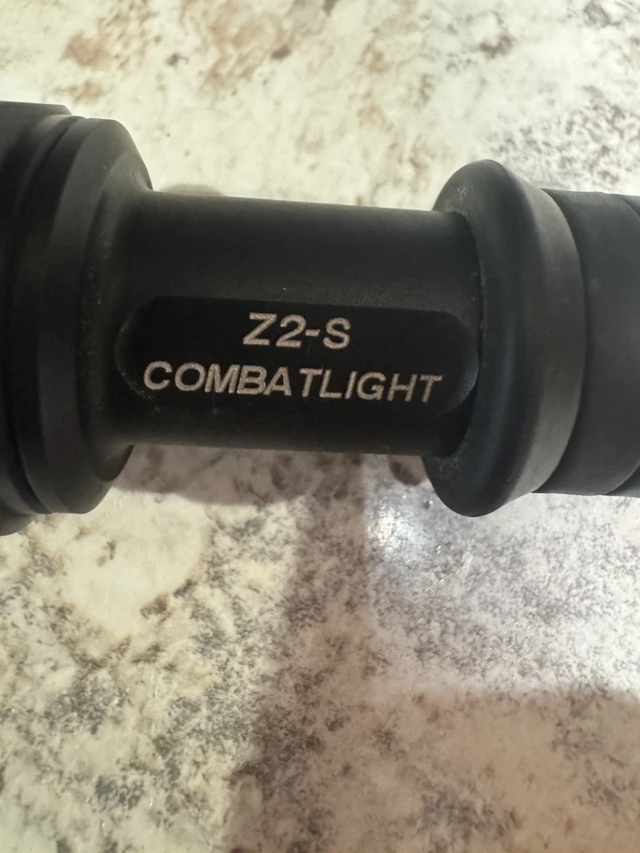 Surefire Z2-s LED CombatLight Vintage  - Image 2 of 4