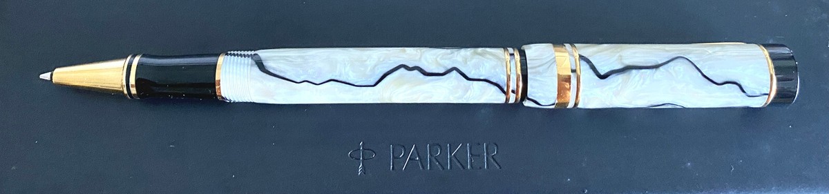 Bracelet ouvert à maillons ovales Elizabeth Locke - En vente sur