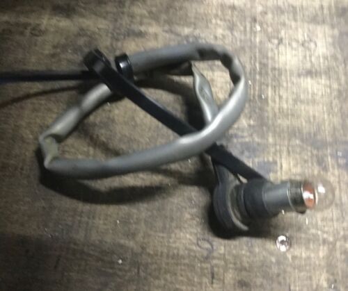Yamaha XS650 XS2 speedometer instrument bulb, holder and wiring - Picture 2 of 2