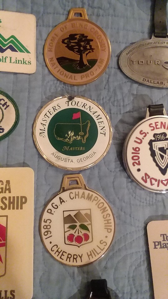 Golf bag tags, Collector tags, vintage, individual total of 18 pieces ...