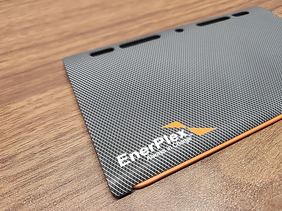 EnerPlex 5100mAh Jumpr 5k 蓝板移动电源适用于平板电脑手机摄像头音乐 GPS — 第 2/4 张图片