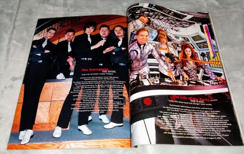 VANITY FAIR MAGAZINE November 2002 MUSIC ISSUE Kylie EMINEM Rankin DOLLY PARTON - Picture 17 of 24