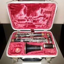 La Marque Paris France, Wood Soprano Clarinet, With Case & Accesssory