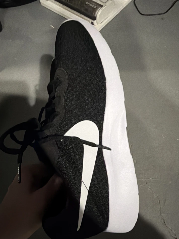 Женские кроссовки размер 11 - Изображение 2 из 4