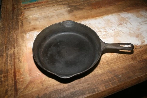 Vintage Griswold Small Block  Erie Pa 699F No. 6 Skillet Frying Pan Cast Iron