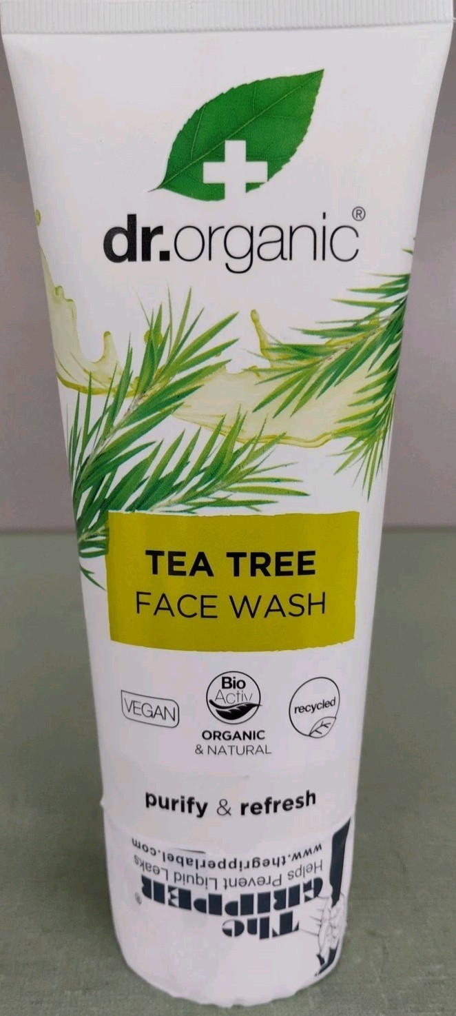 Dr Organic Tea Tree Face Wash 200ml 6.7oz Exp 04/2028