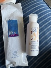 AVON Foot Works Beautiful "Berry Vanilla" Comfort Soak 3.4 fl oz NEW