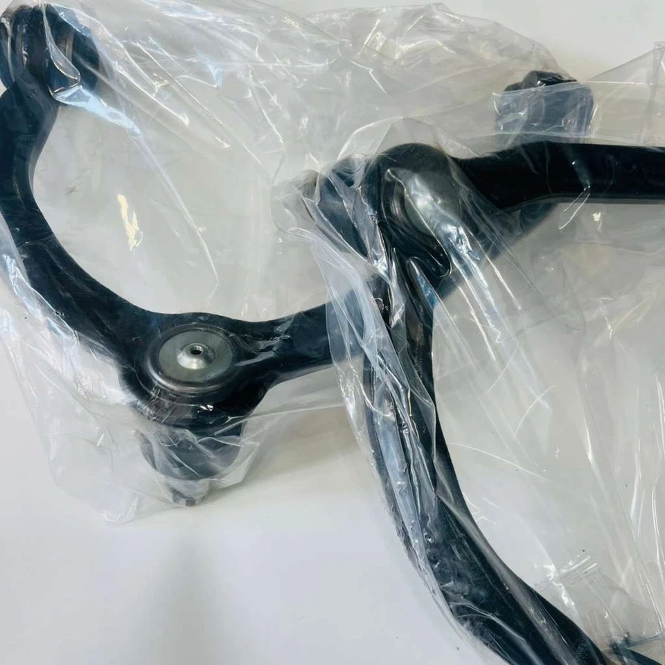 前上控制臂带球接头适用于雪佛兰 Express/Silverado 和 GMC Savana — 第 2/4 张图片