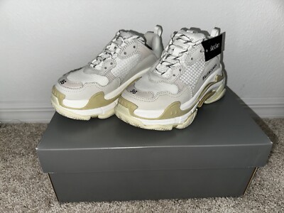 Size 6 - Balenciaga Triple S Sneaker White