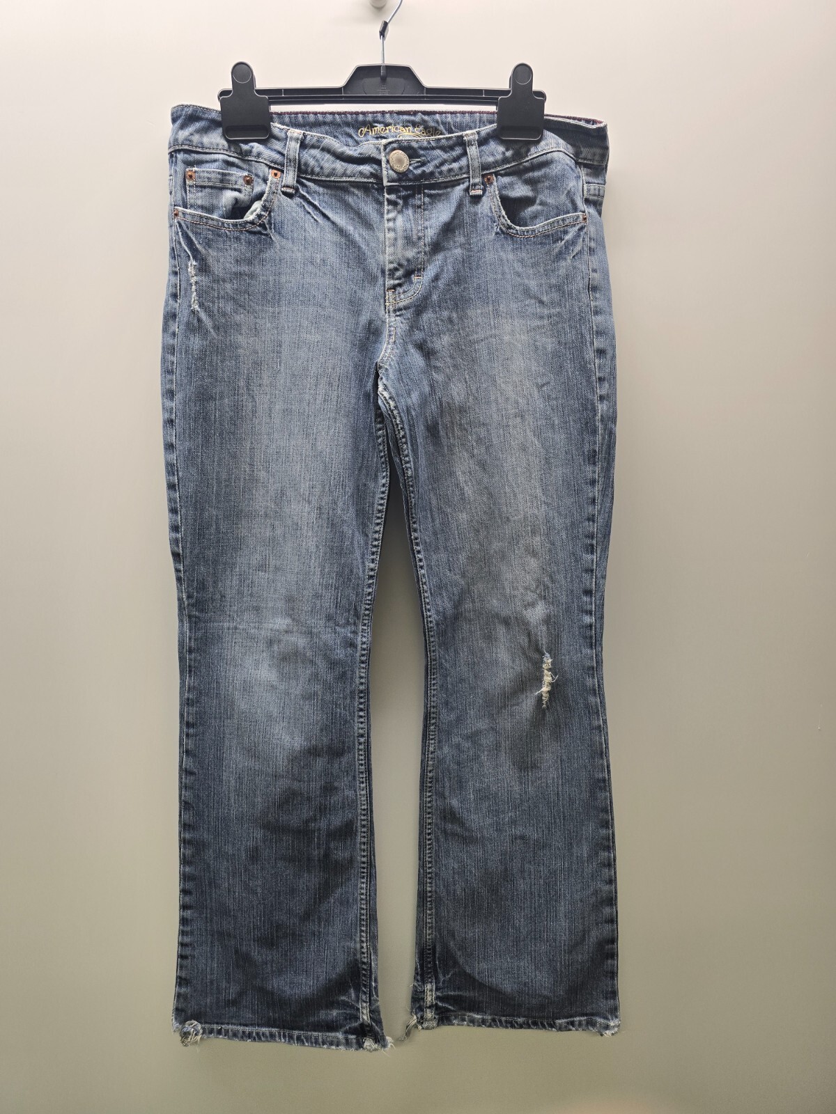 American Eagle Jeans Womens Size 14 Blue Stretch Denim Distressed Look Casual