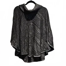 I.N. Studio poncho woth button detail size 2X