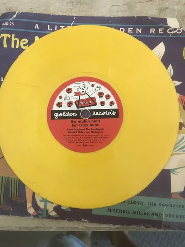 3 Vintage Little Golden Records 45s - 1950 - Nursery Rhymes - King Cole Kittens - Picture 8 of 12