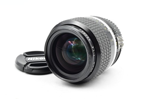 Nikon Nikkor AI-S 35mm f1.4 Lens AIS #555