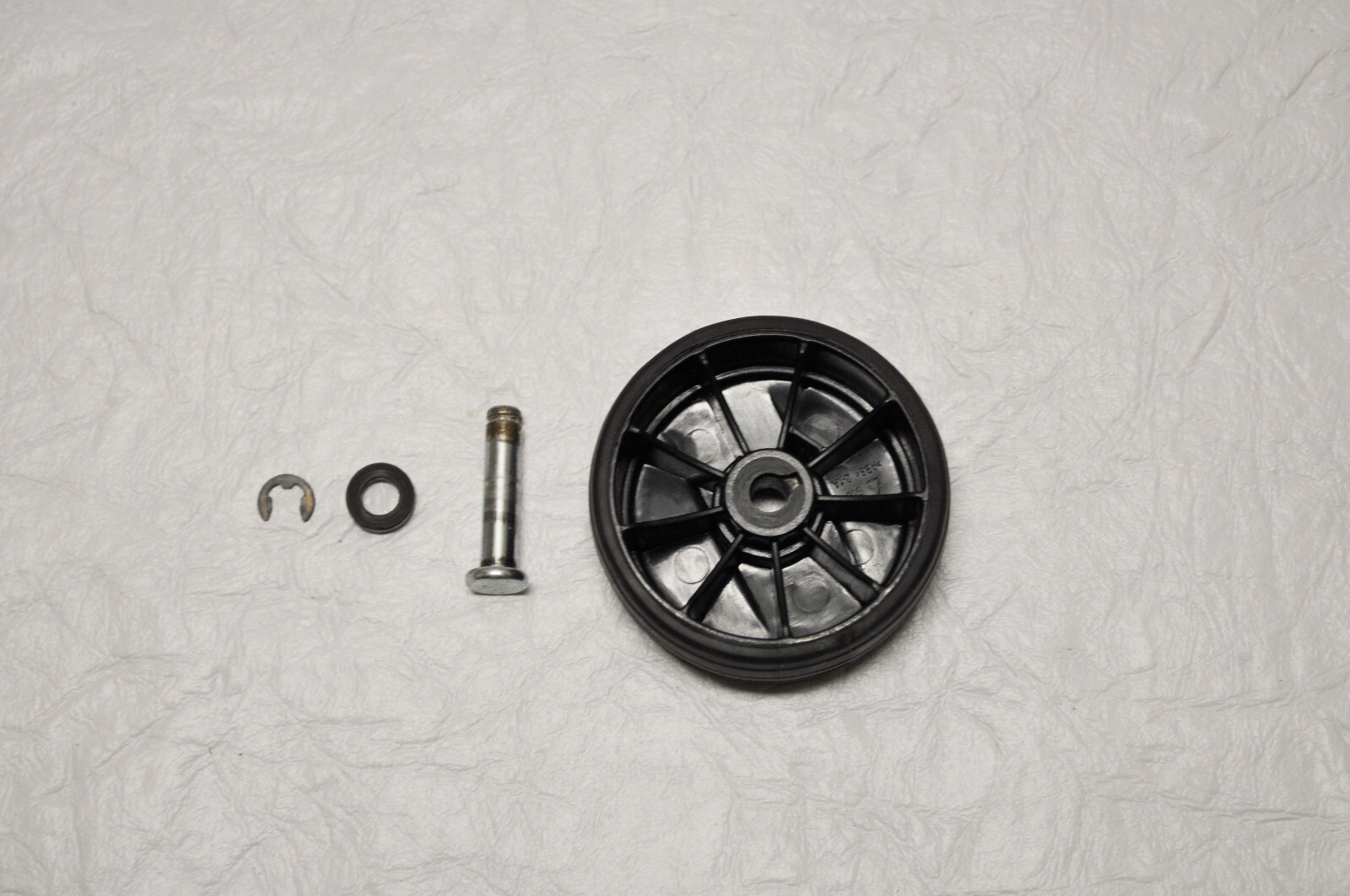 Hoover Windtunnel Vacuum SH20030 Replacement Rear Wheel Axle eClip