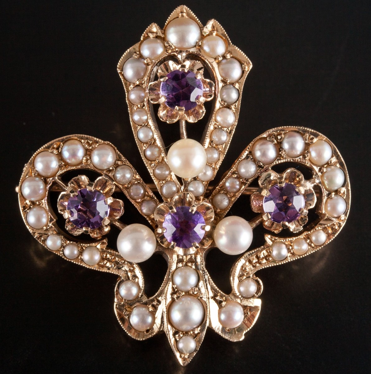 Vintage 1930's 10k Yellow Gold Amethyst Pearl Fleur-De-Lis Brooch