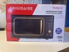 Frigidaire 0.7 Cu Ft Retro Compact  Countertop Microwave 700W