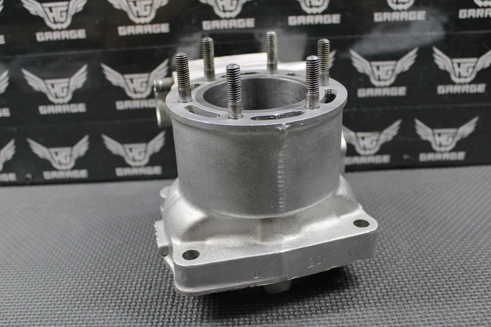 89-98 Suzuki RMX250 1995 OEM motor cilindro diámetro jarra extremo superior 11200-29821 manga Foto 4 de 4