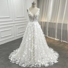 Boho A-Line Wedding Dresses V-Neck Sleeveless Lace Appliques Beach Bridal Gowns