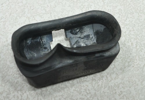 VW Gol 3 III 1H1 (91-97) Gummi Dichtung Tür Fangband vorne Re Li #39196-B237