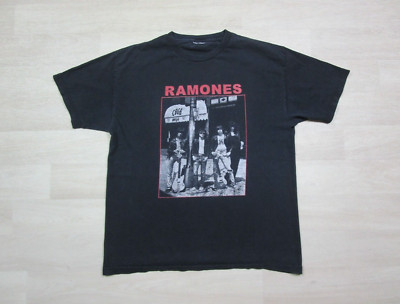 Vintage Ramones T Shirt (L) Punk Band CBGB Rock Club New York City Photo Y2K