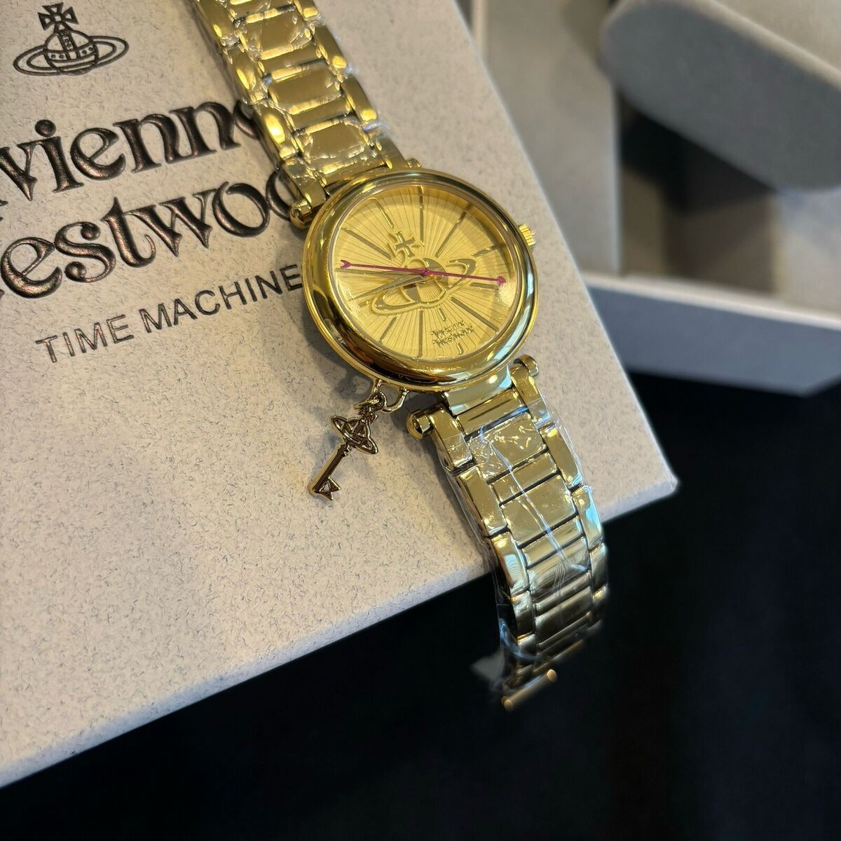 Vivienne Westwood Time Machine Gold Tone With A Key Watch Vivienne Westwood Time Machine Gold Tone With A Key Watch
