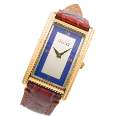 GUCCI レディース 時計 2600 GUCCI グッチ スクエア ウォッチ 腕時計 2600L ゴールド