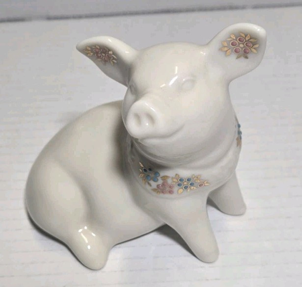 lovely⭐︎pig Amazon.com: Ebros Whimsical Valentine's Day Lovely Pig