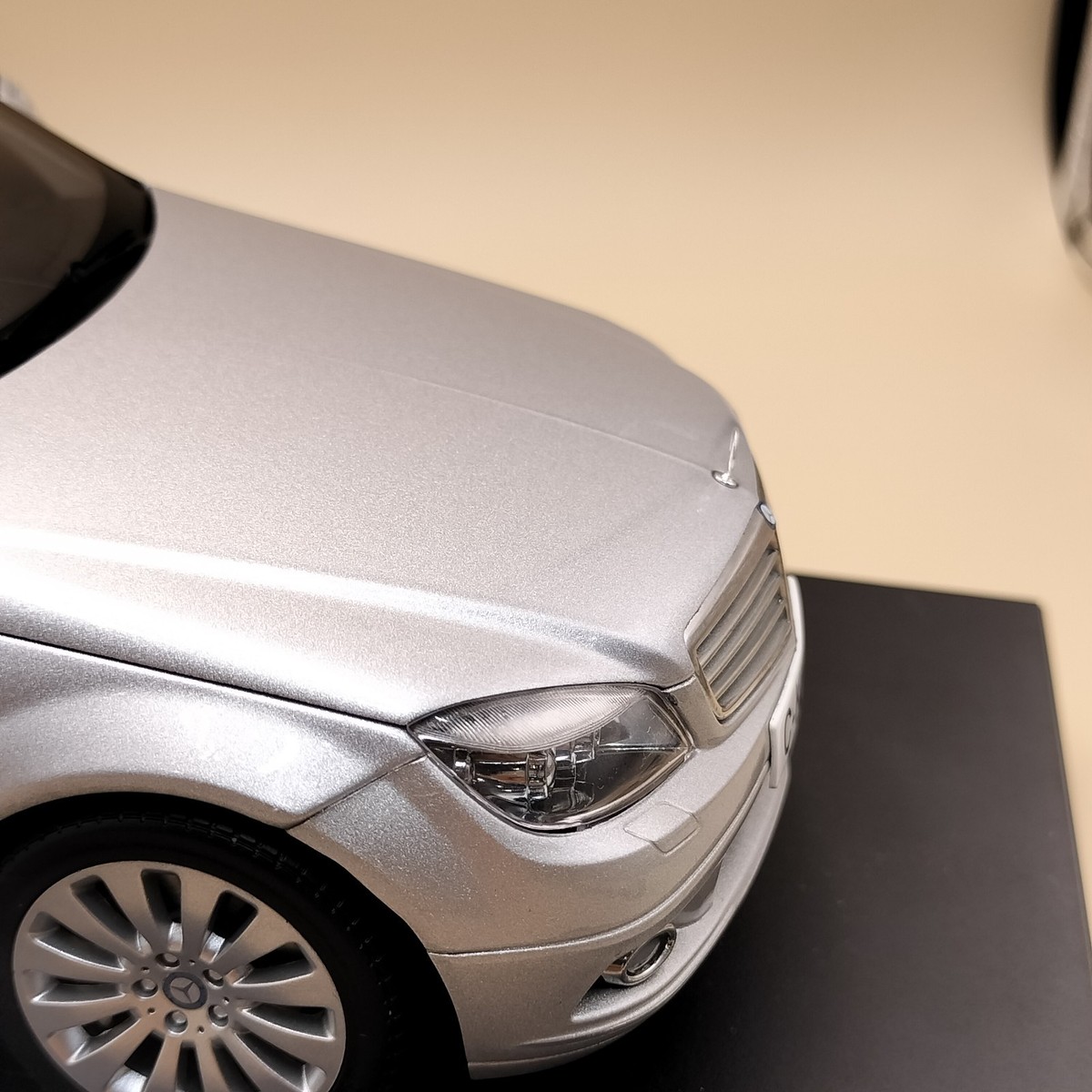 AUTOart 1/18 Mercedes-Benz C-Class T-Modell S204 Elegance Wagon