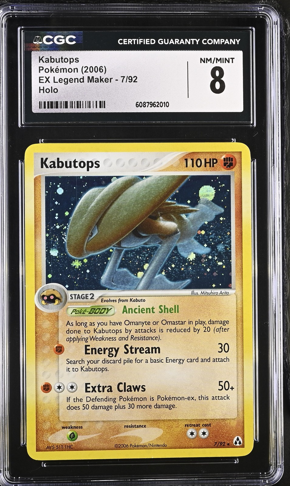 CGC 8 Kabutops 7/92 2006 EX Legend Maker Holo English Pokemon Card