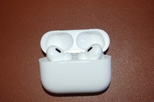 Apple airpods pro 2nd generation USB-C charging case